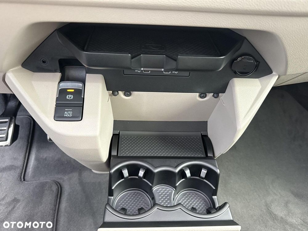 Volkswagen Multivan 2.0 TDI L1 Style DSG - 38