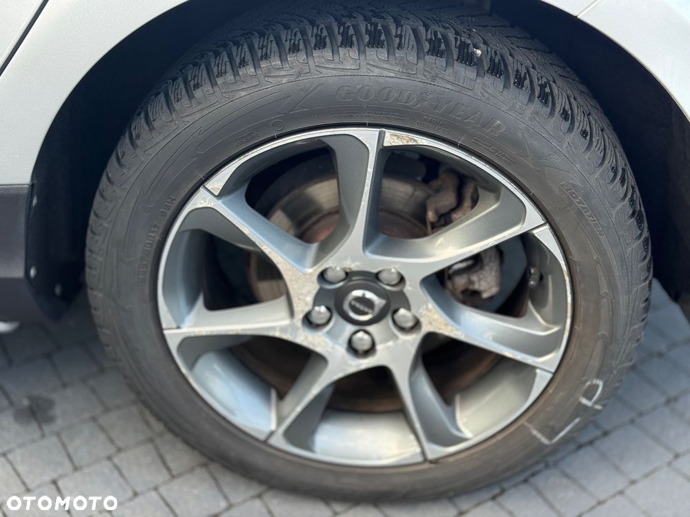 Volvo V40 Cross Country T3 Drive-E Ocean Race - 30