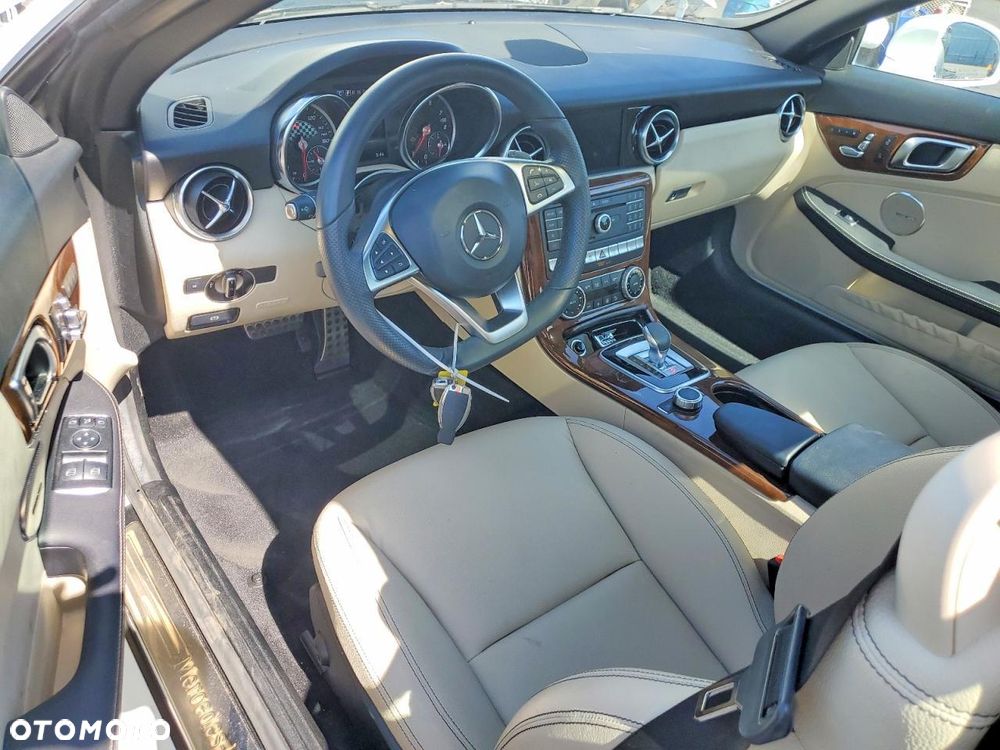 Mercedes-Benz SLK - 40