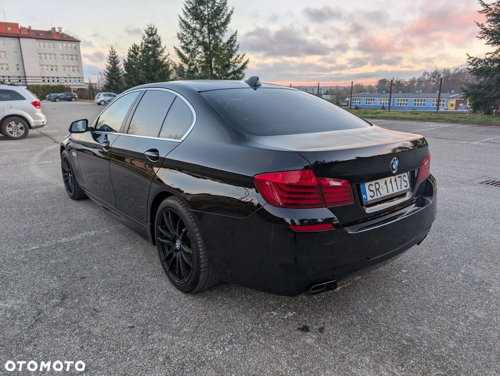 BMW Seria 5 535i xDrive - 7