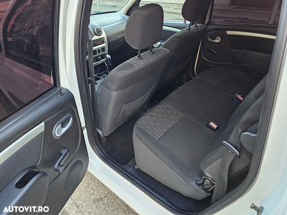 Dacia Logan K90 1.6 16v Laureate - 11