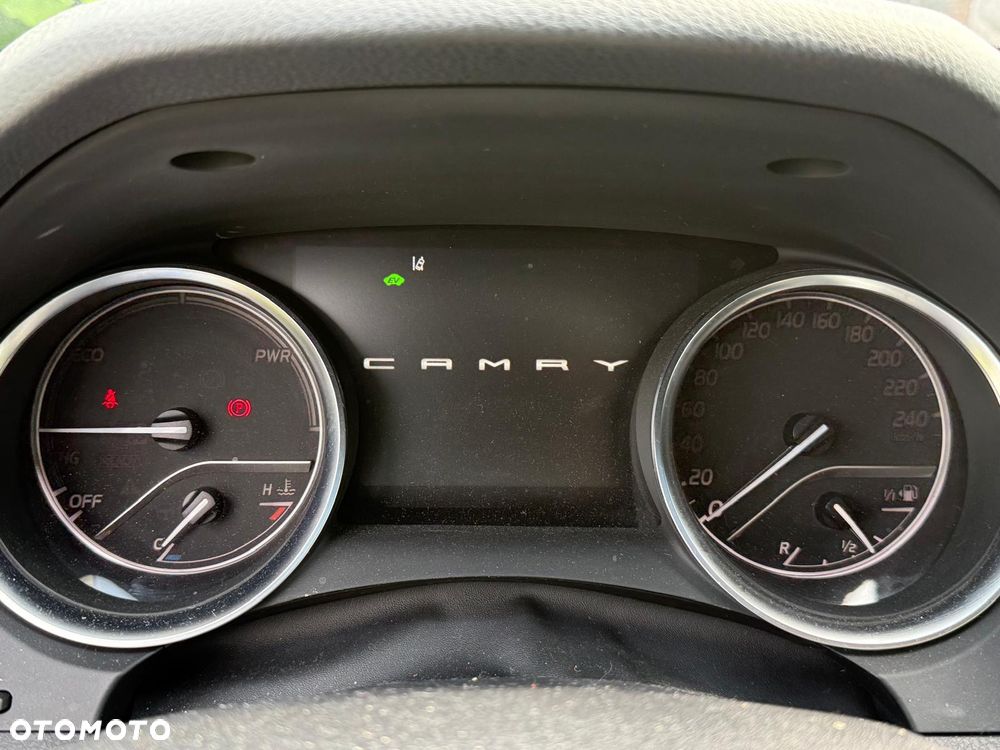 Toyota Camry 2.5 Hybrid Prestige CVT - 8
