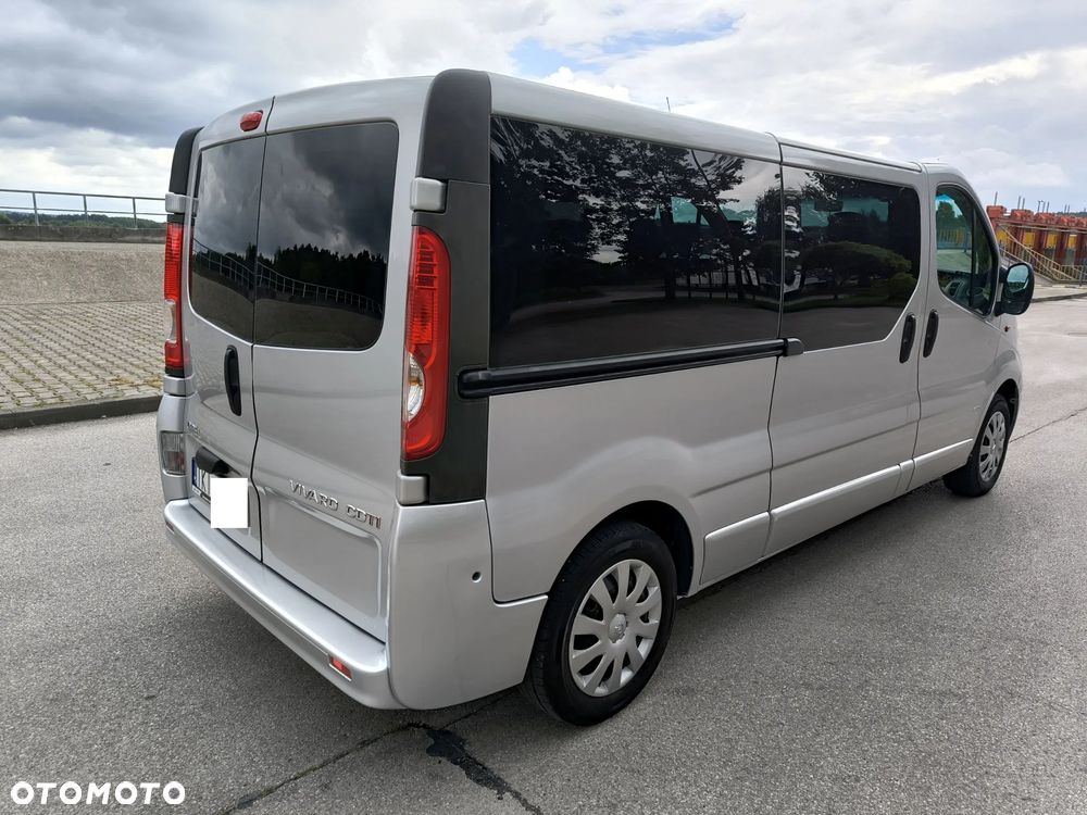 Opel Vivaro L2H1 2.9t - 9