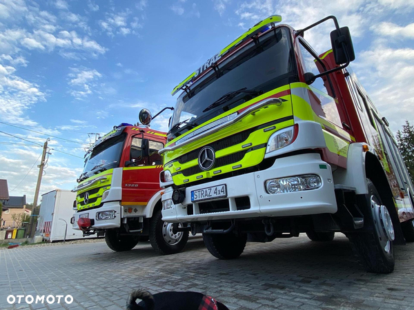 Mercedes-Benz Straż pożarna pojazd pożarniczy MERCEDES ATEGO 4x4 GBA średni terenowy uterenowiony blokady mosty reduktor maszt oświetleniowy