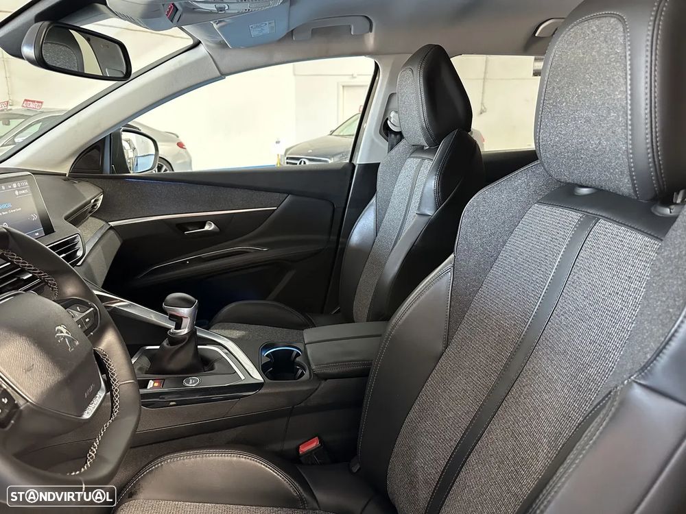 Peugeot 3008 - 15