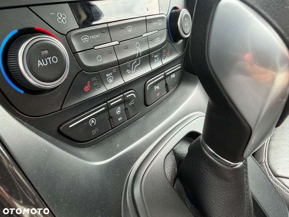 Ford Kuga 2.0 EcoBlue 4x4 TITANIUM - 30