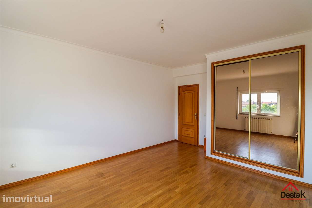 Moradia Geminada V4 em Orgens - Grande imagem: 5/31