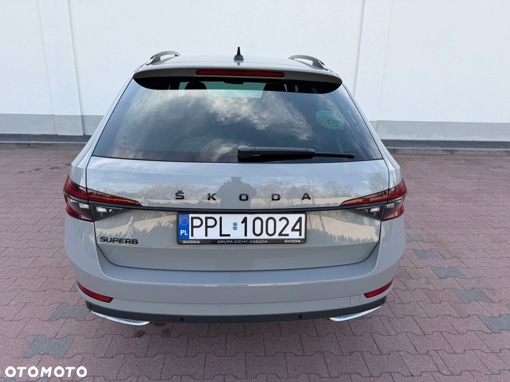 Skoda Superb 2.0 TSI Sportline DSG - 7