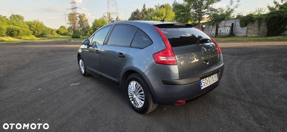 Citroën C4 1.4 16V Magic - 15