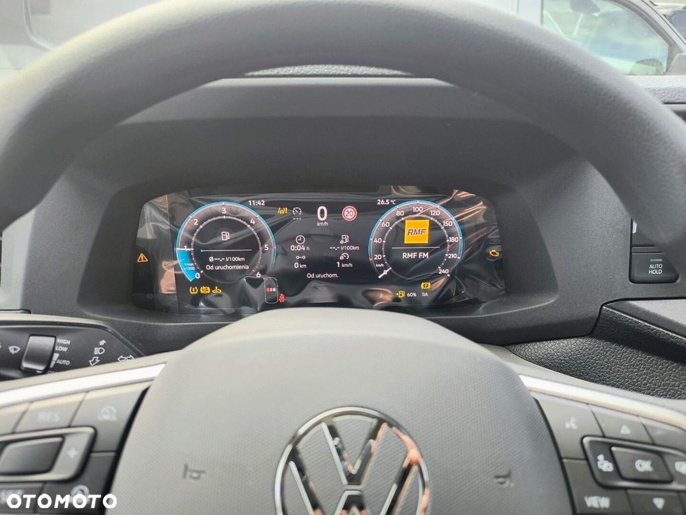 Volkswagen Crafter 35 Furgon z wysokim dachem silnik: 2,0 l EU6 SCR 140 KM / skrzynia biegów: Przedni napęd manualna 6-biegowa rozstaw osi: 3640 mm - 23