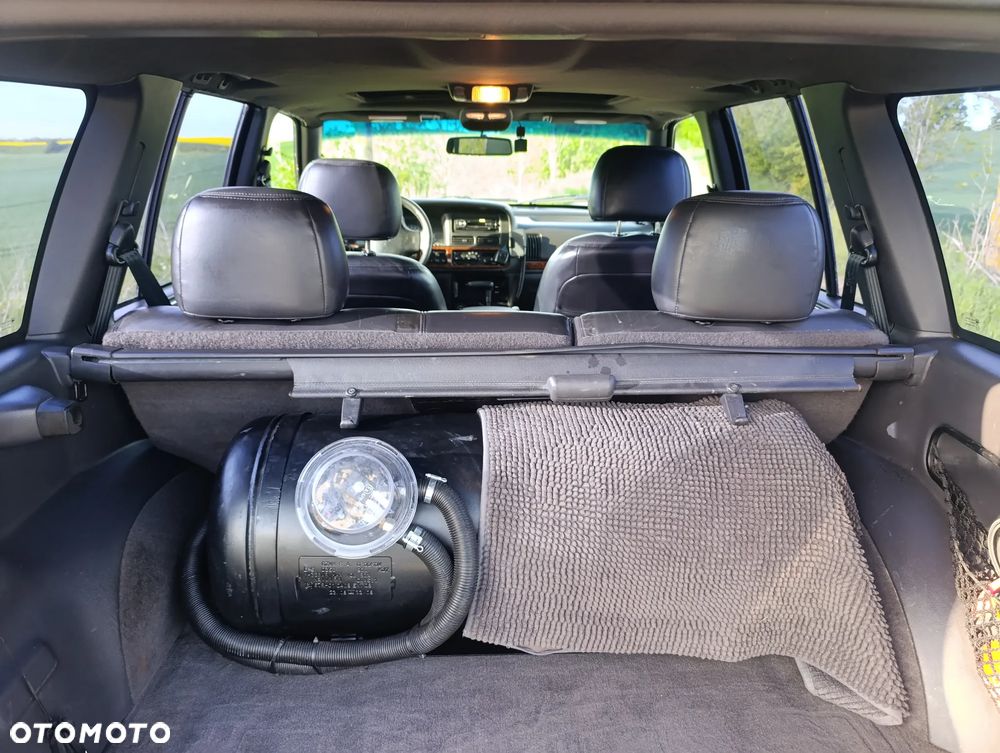 Jeep Grand Cherokee - 19