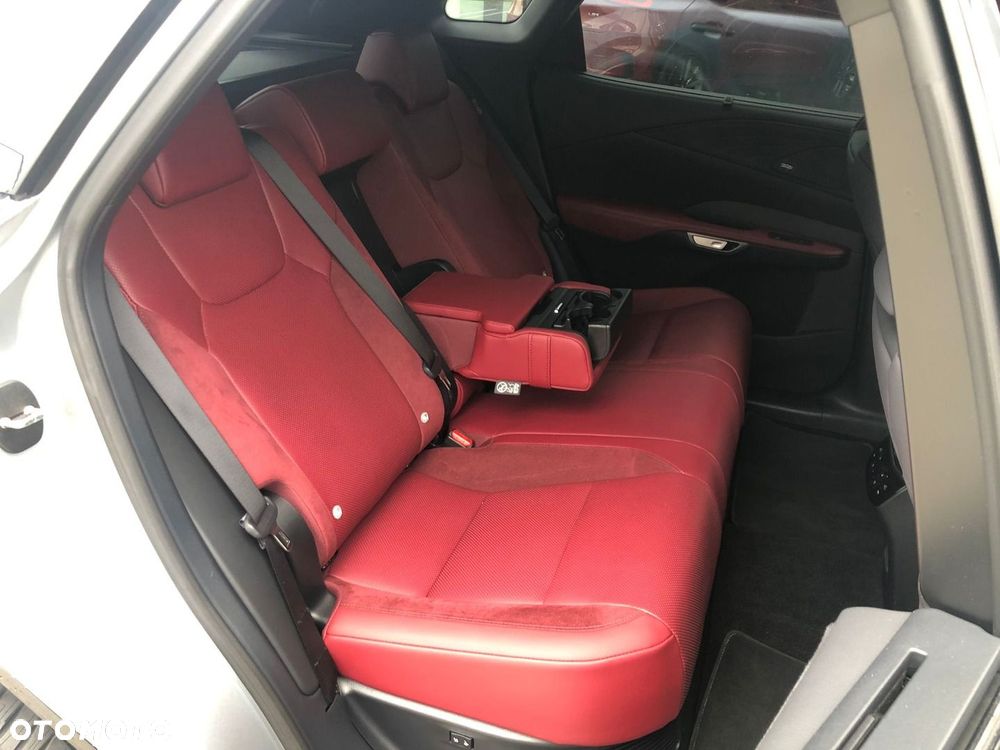 Lexus RX - 29