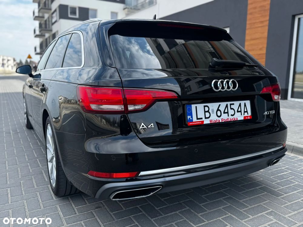 Audi A4 Avant 40 TDI S tronic S line - 14