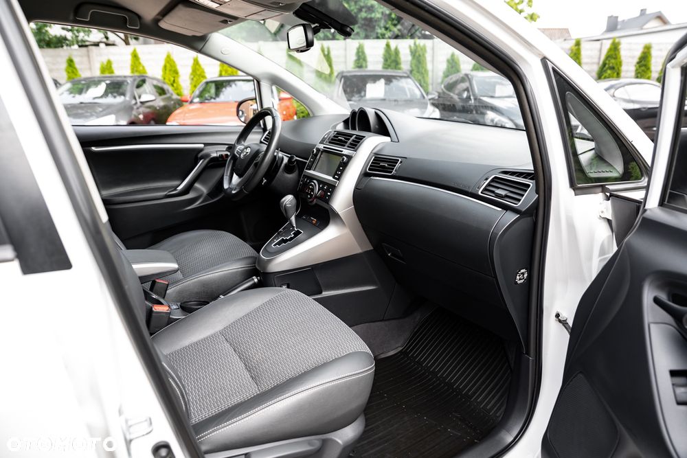 Toyota Verso 1.8 Sol 7os MS - 23