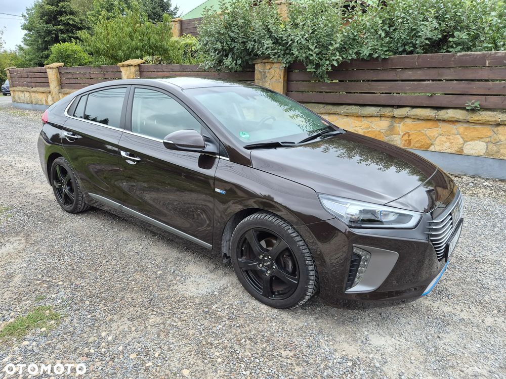 Hyundai IONIQ 1.6 GDI Premium - 1