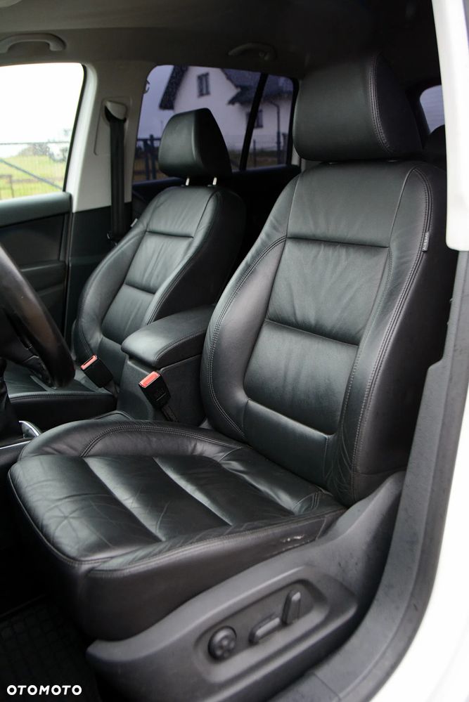 Volkswagen Tiguan - 10