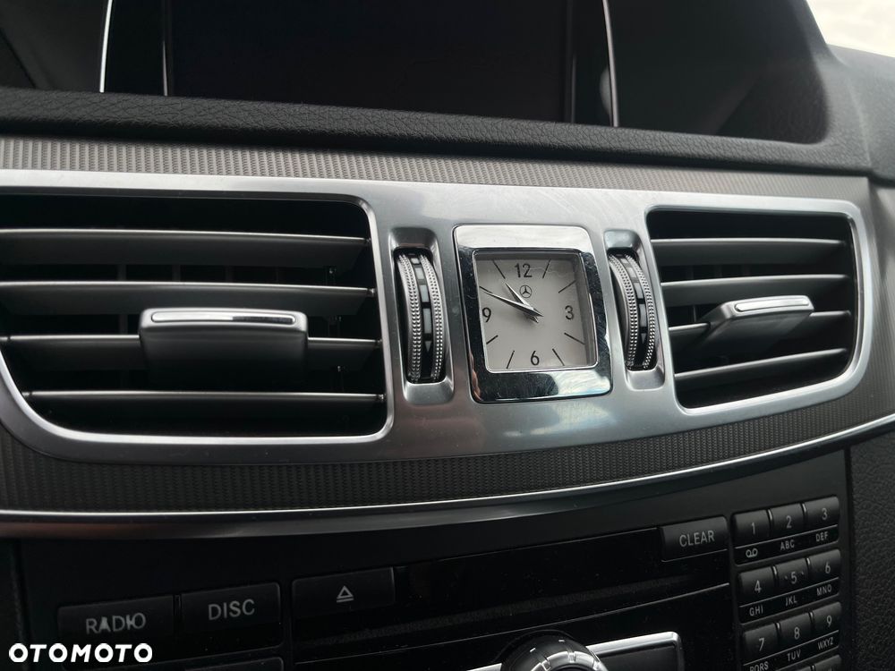 Mercedes-Benz Klasa E 200 CDI 7G-TRONIC Avantgarde - 22