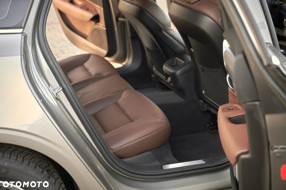 Volvo V90 B4 B Geartronic Momentum Pro - 27