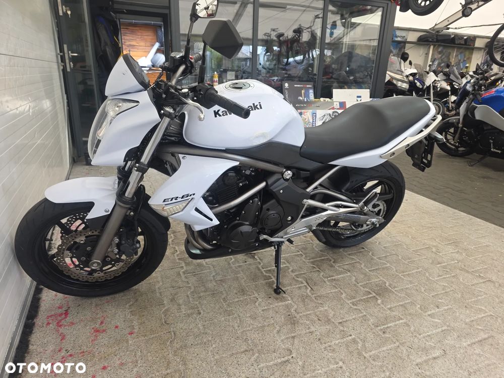 Kawasaki ER - 21