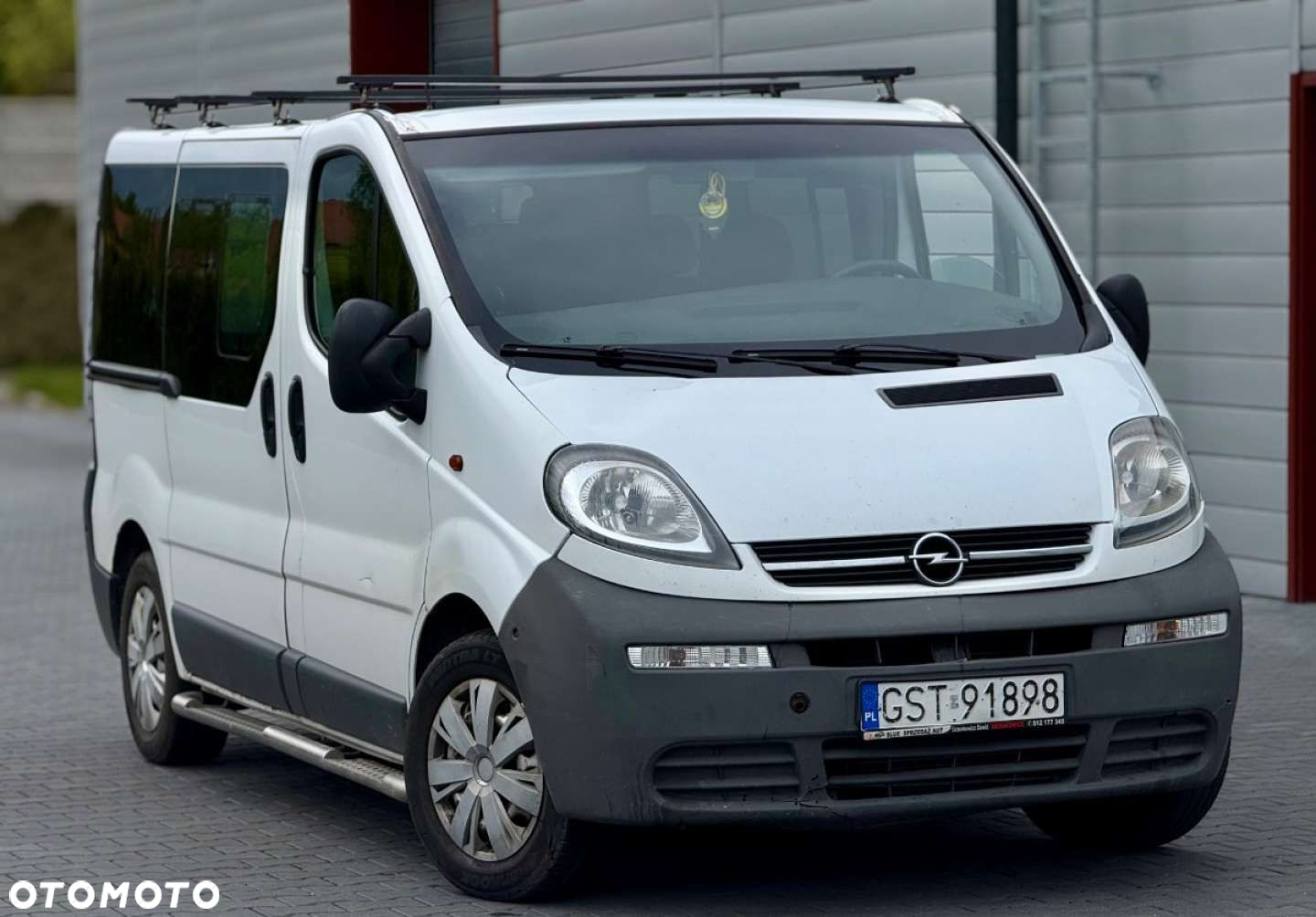 Opel Vivaro - 2
