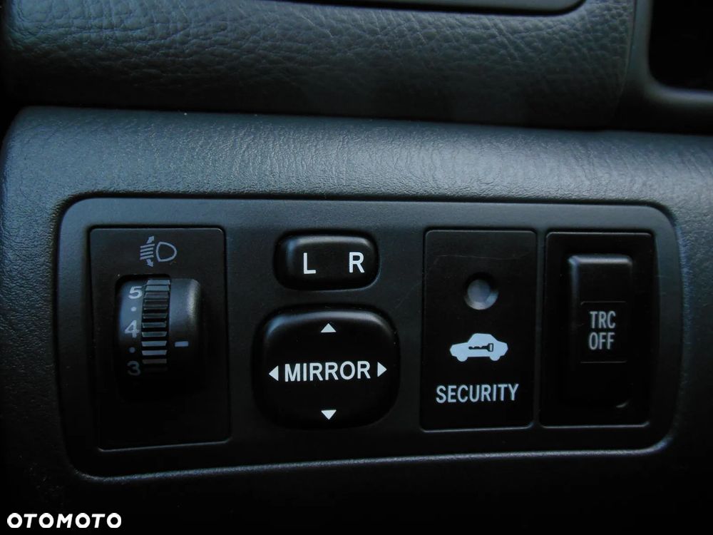 Toyota Corolla 1.6 VVT-i Edition - 19