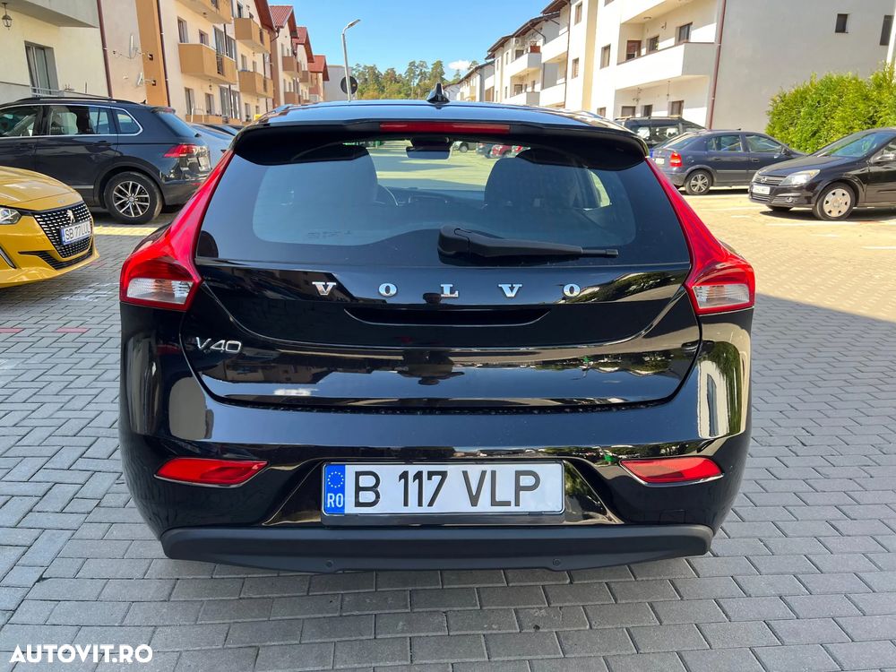 Volvo V40 D2 Geartronic Momentum - 27