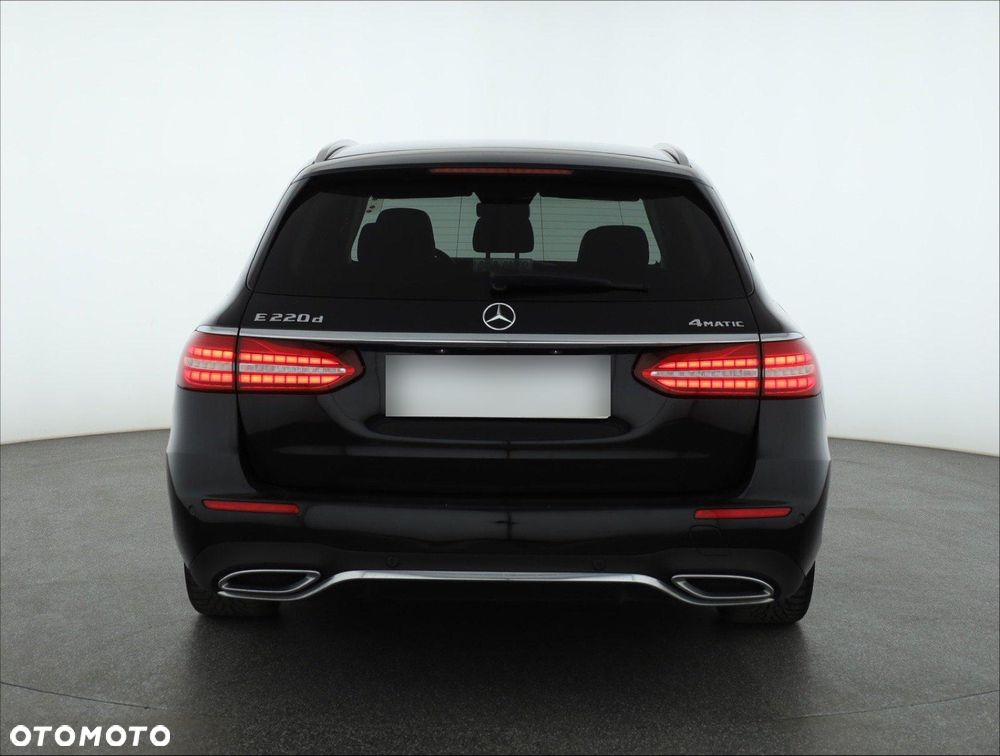 Mercedes-Benz Klasa E 220 d 4-Matic Avantgarde - 5