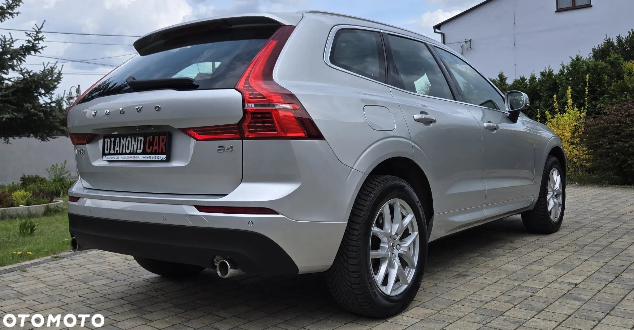 Volvo XC 60 B4 D Plus Dark - 11