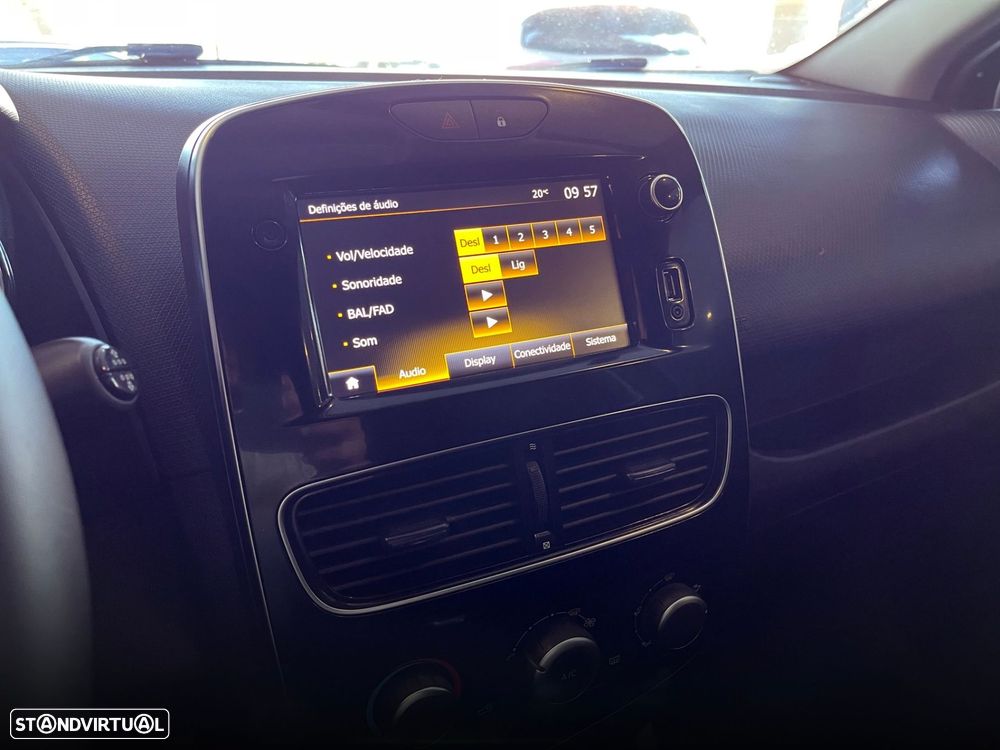Renault Clio 1.0 TCe Limited - 17
