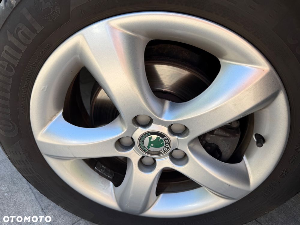 Skoda Fabia 1.6 16V Joy - 8