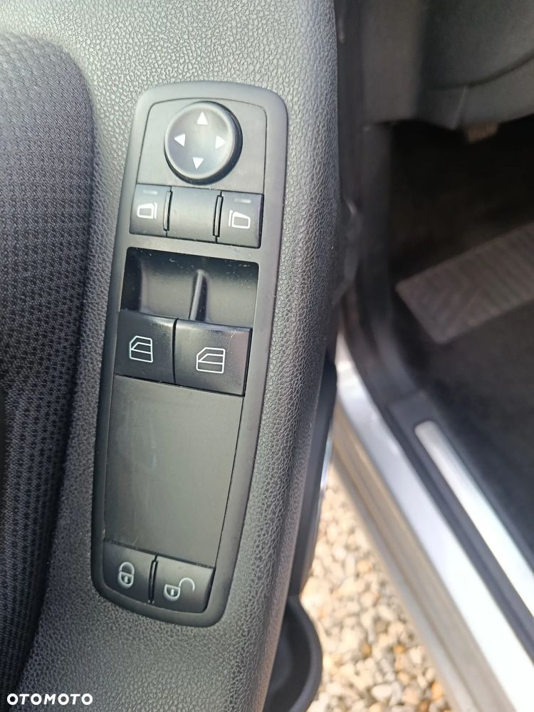 Mercedes-Benz Klasa A 150 Avantgarde Edition 10 - 18