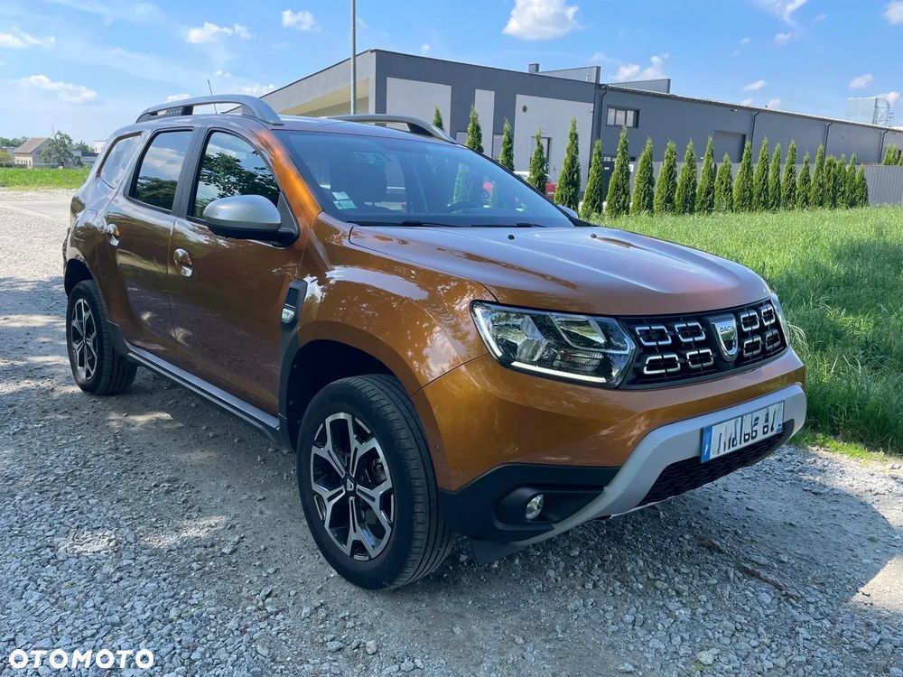 Dacia Duster TCe 100 2WD Celebration - 3