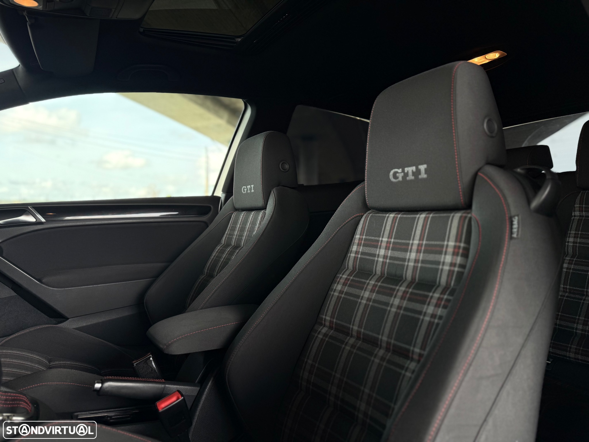 VW Golf 2.0 GTi DSG - 6