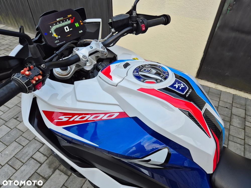 BMW XR - 23