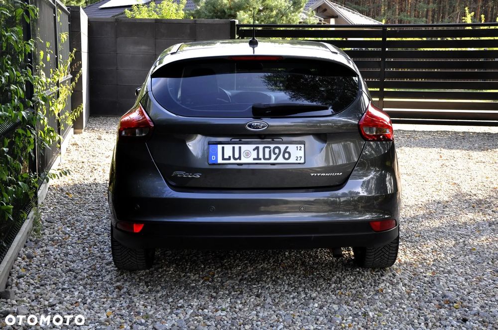 Ford Focus - 17