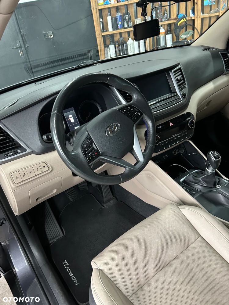 Hyundai Tucson 2.0 CRDi 4WD Premium - 17