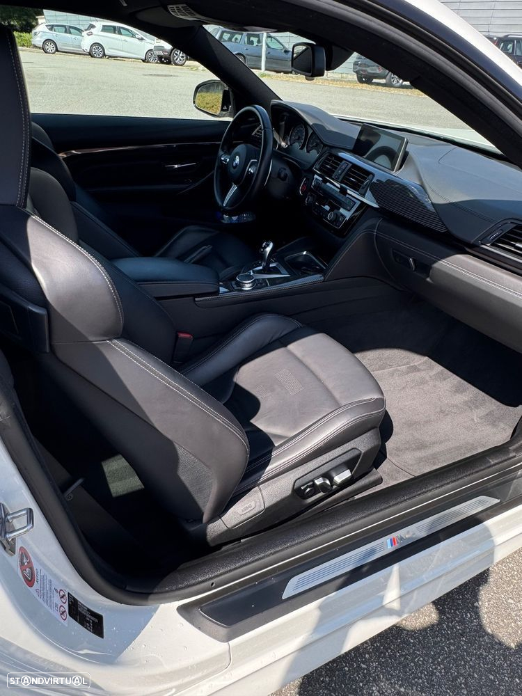BMW M4 Auto - 25