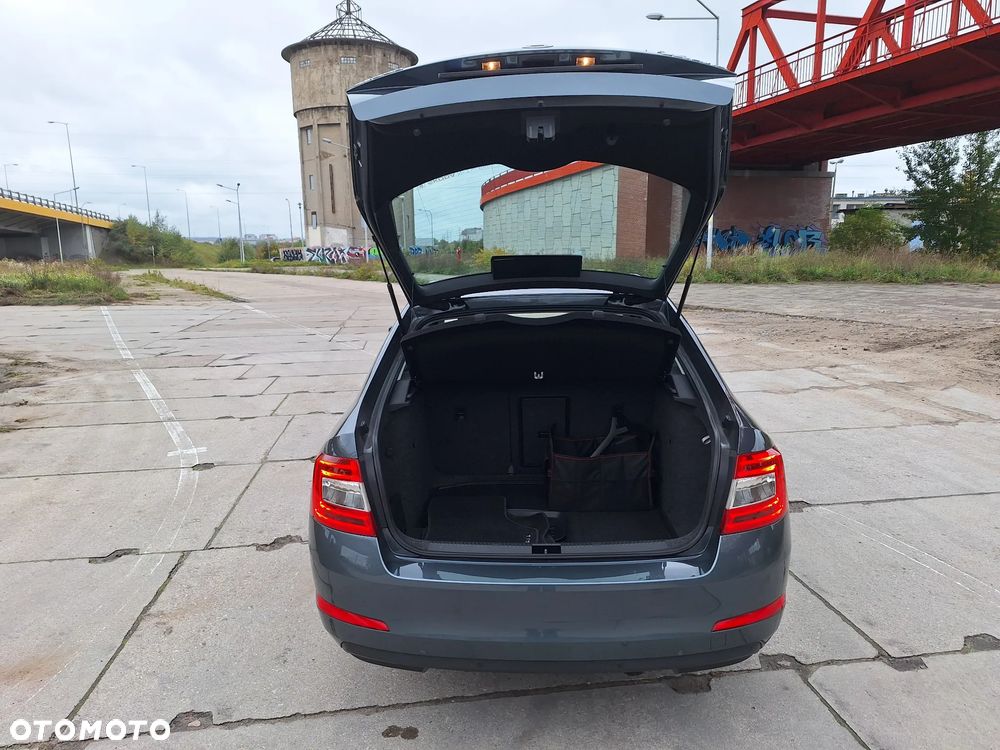 Skoda Octavia 1.4 TSI Ambition - 8