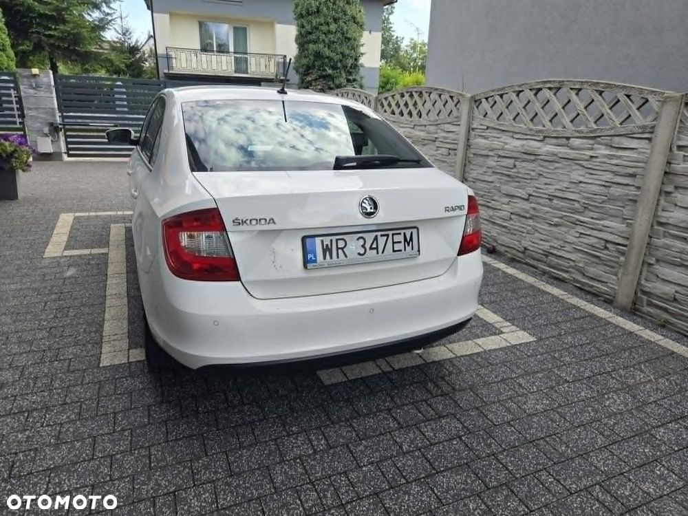 Skoda RAPID 1.6 TDI DPF Joy - 4