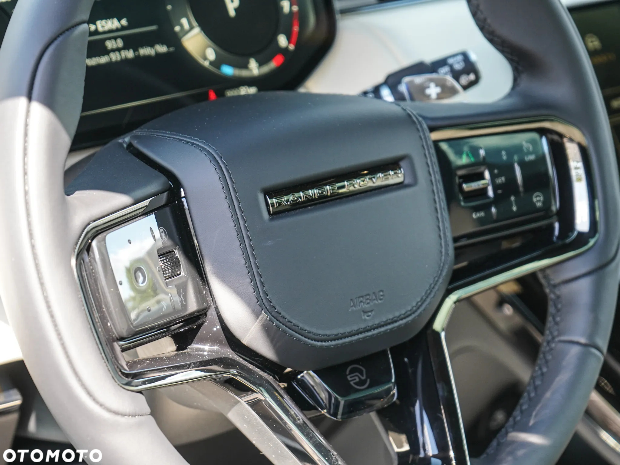 Land Rover Range Rover Sport - 16