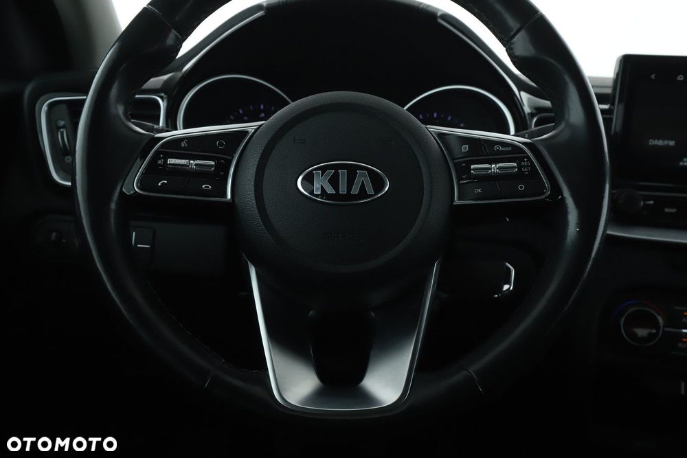 Kia Ceed - 14