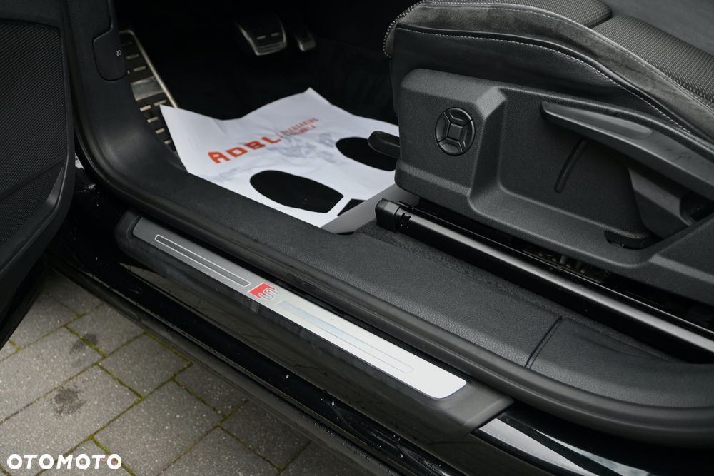 Audi Q3 35 TDI S tronic S line - 35