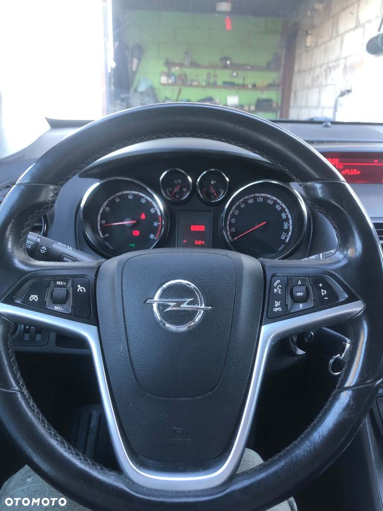 Opel Meriva - 14