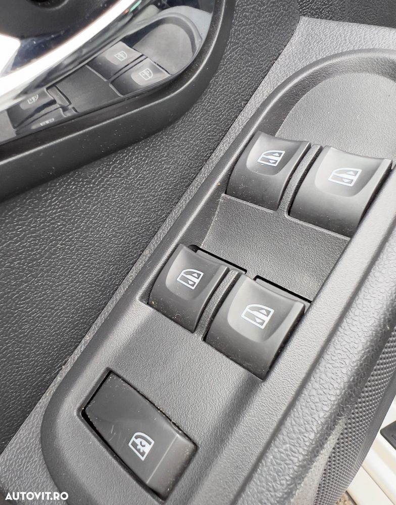 Dacia Duster 1.2 TCe 4x2 Laureate - 34