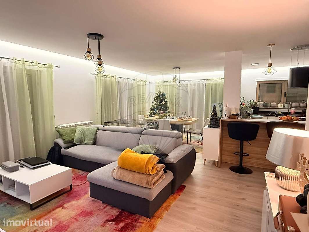 Moradia T4 para venda - Grande imagem: 2/9