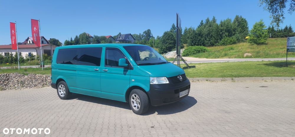 Volkswagen Caravelle - 1