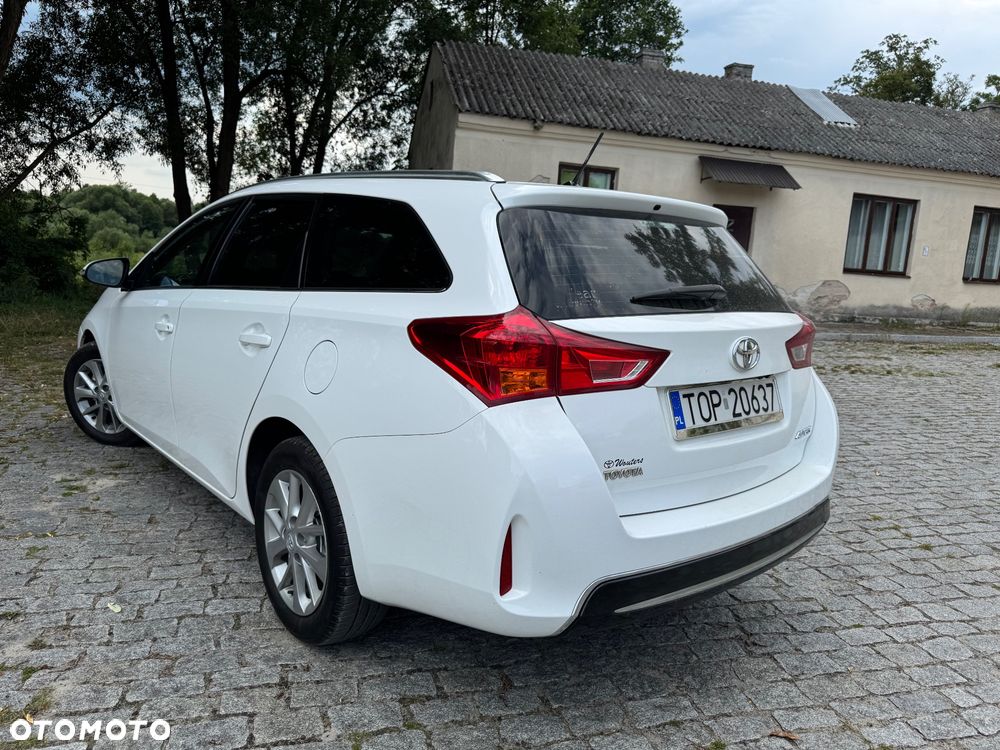 Toyota Auris 1.4 D-4D Comfort - 6