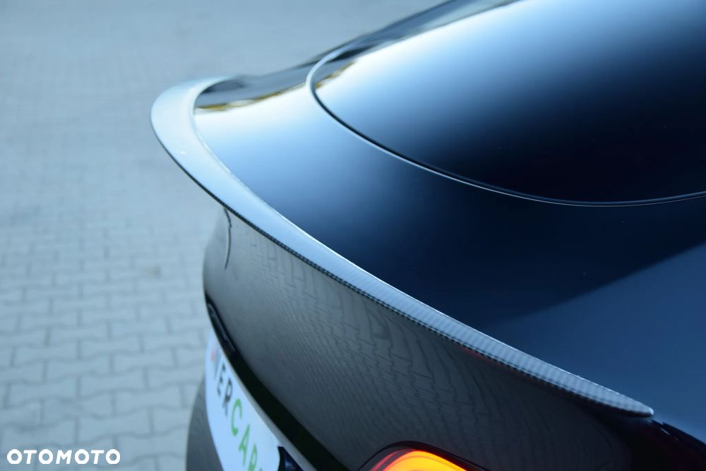 Tesla Model Y - 17