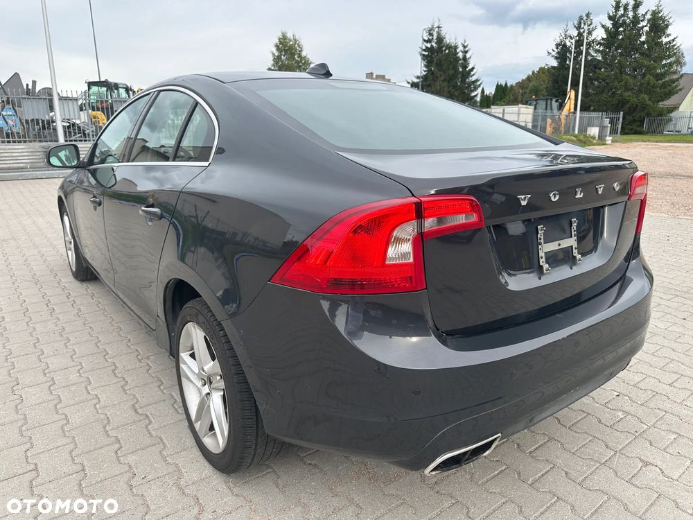 Volvo S60 - 4
