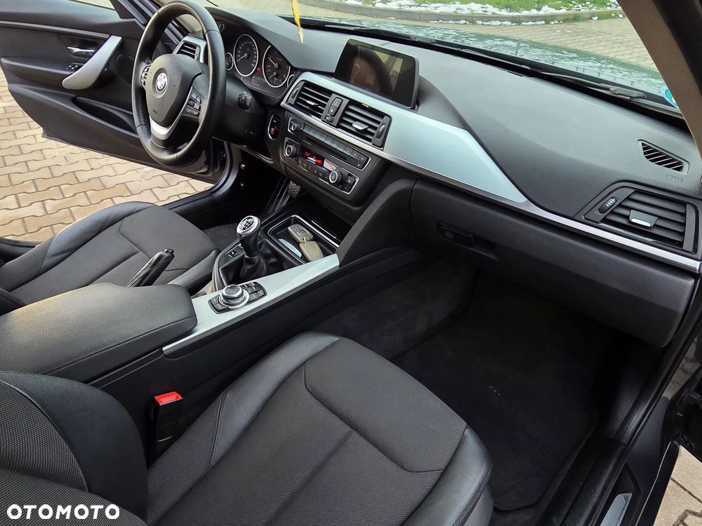 BMW Seria 3 320d Blue Performance Modern Line - 20